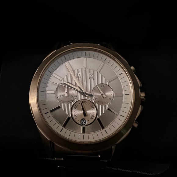 Gold Armani Exchange watch for men - Picture 4 of 6